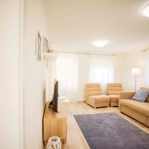 Eleven Apartman House Keszthely 007 kép