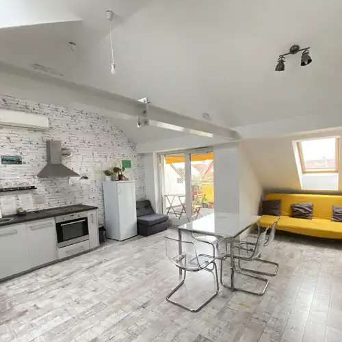 8x8 Tetőtér Apartman Szeged 001 kép