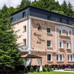 Honour and Grace Hotel Ostrov