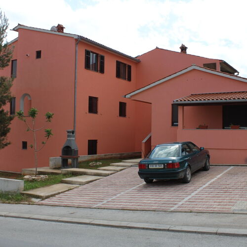 Apartmanok Parkolóhellyel Pula - 10429  3