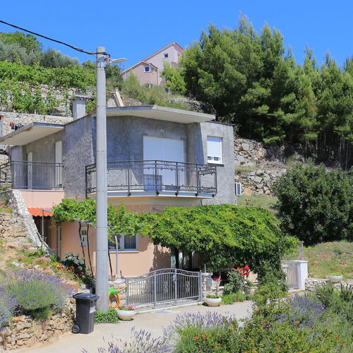 Apartmanok Parkolóhellyel Zavode, Omis - 12075 Zavode  4