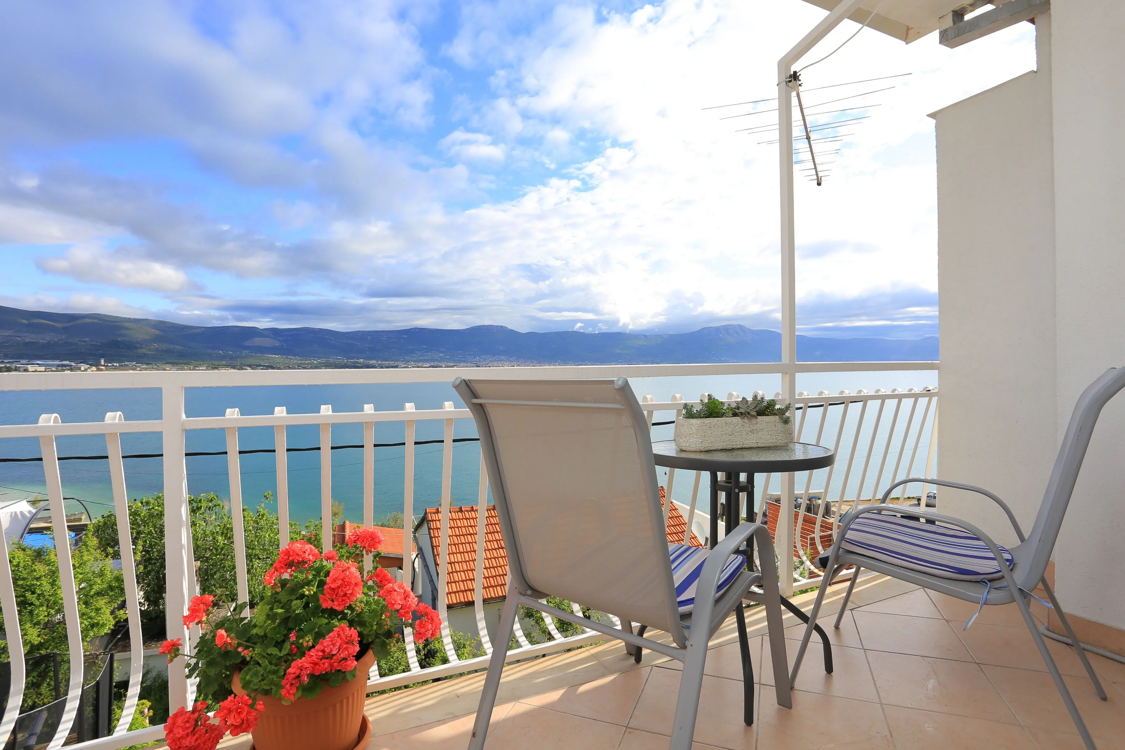 Apartments By The Sea Arbanija, Čiovo - 15595 Arbanija