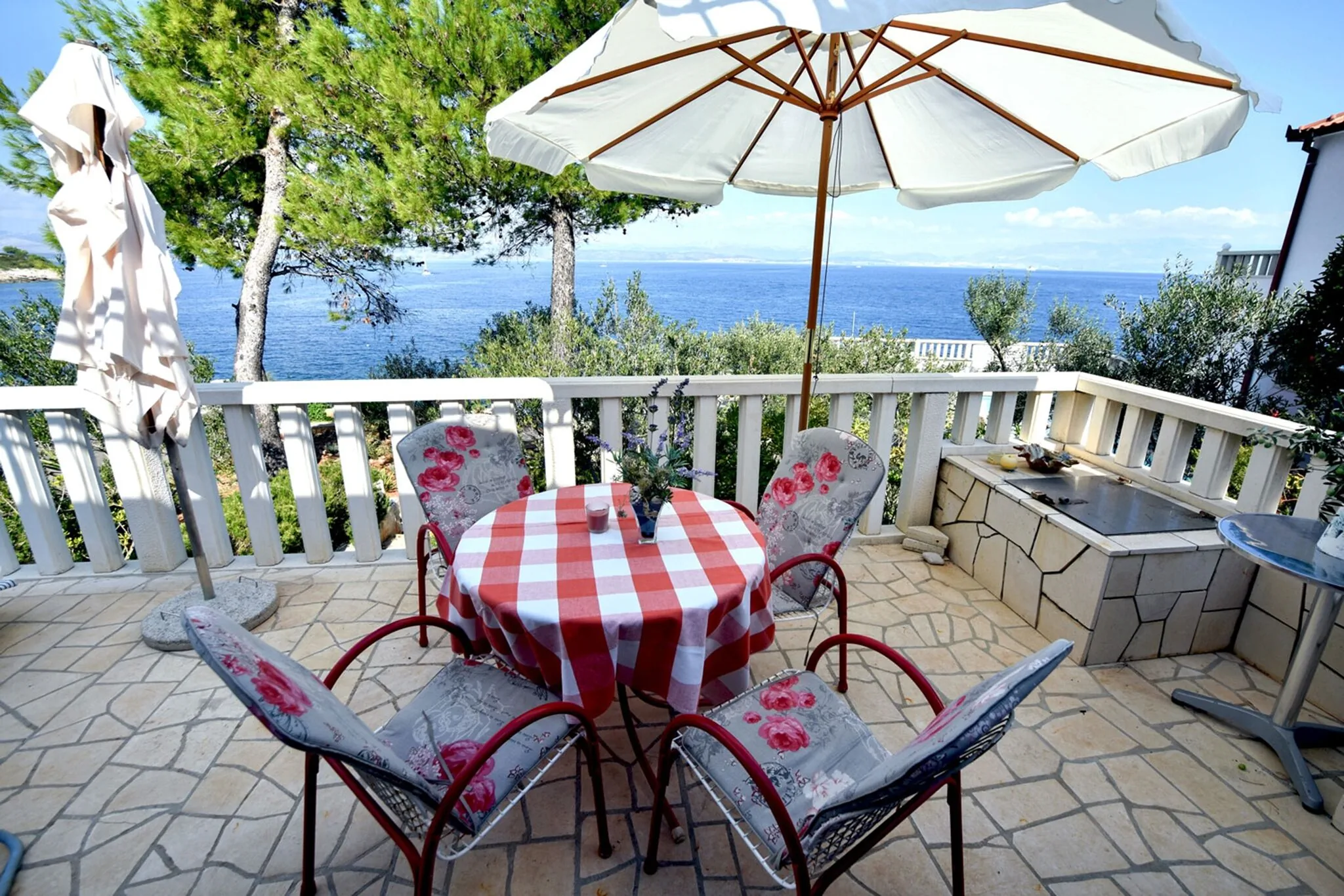 Apartments By The Sea Rogač, Šolta - 16223 Rogač