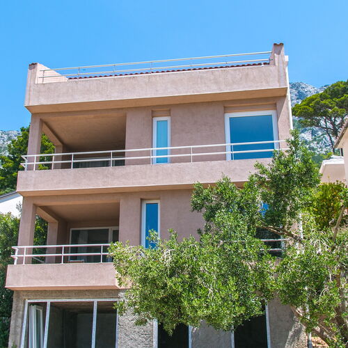 Apartmanok Parkolóhellyel Brela, Makarska - 16596 Brela  2