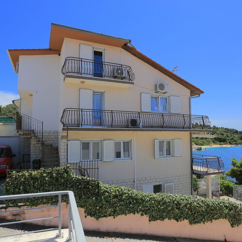 Apartmanok A Tenger Mellett Okrug Donji, Ciovo - 16657 Okrug Donji  4