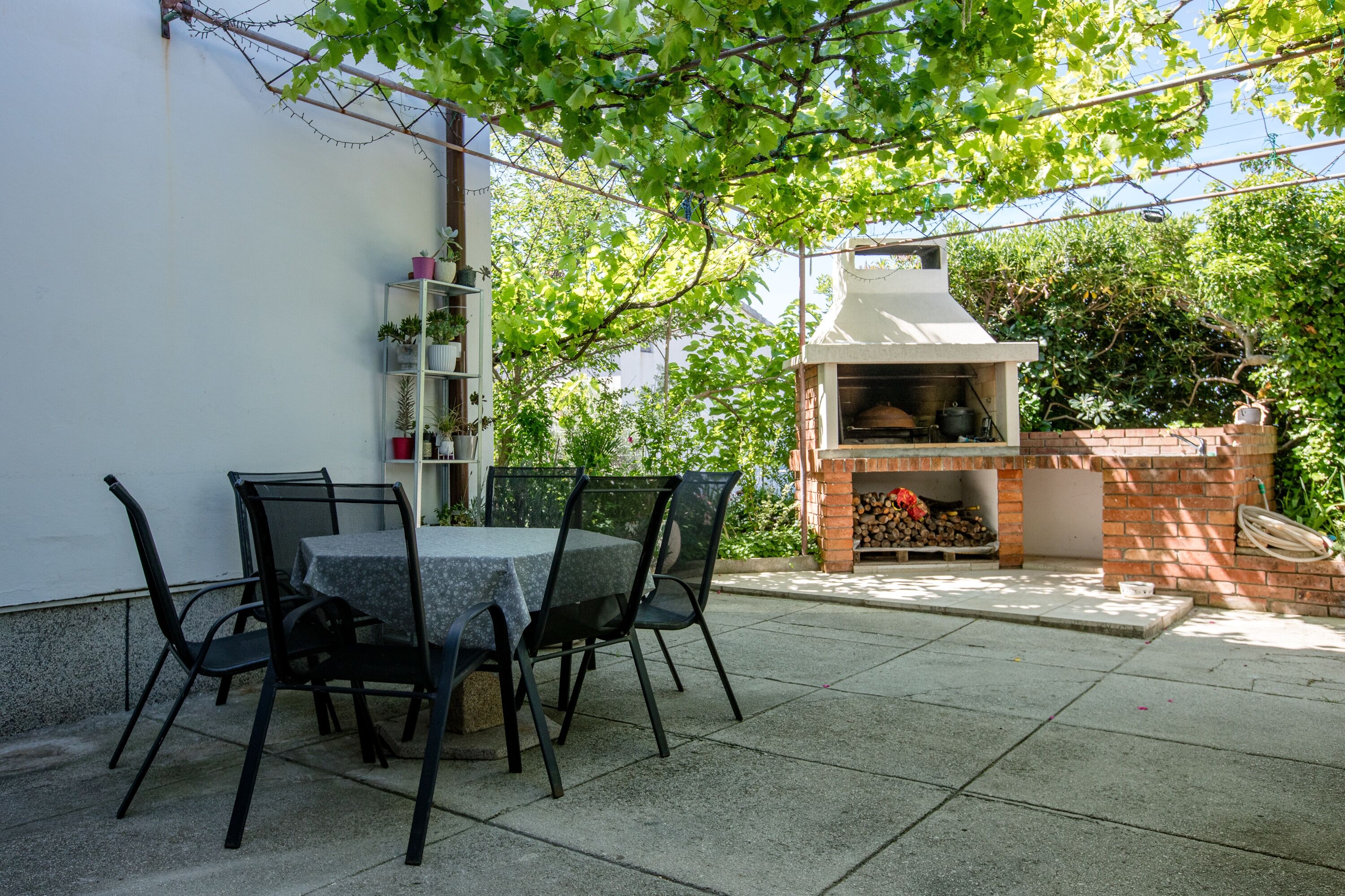 Apartmanok Parkolóhellyel Barbat, Rab - 16723 Barbat