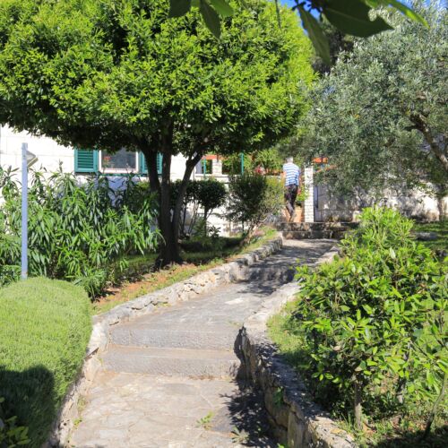 Apartmanok Parkolóhellyel Splitska, Brac - 17023 Splitska  3
