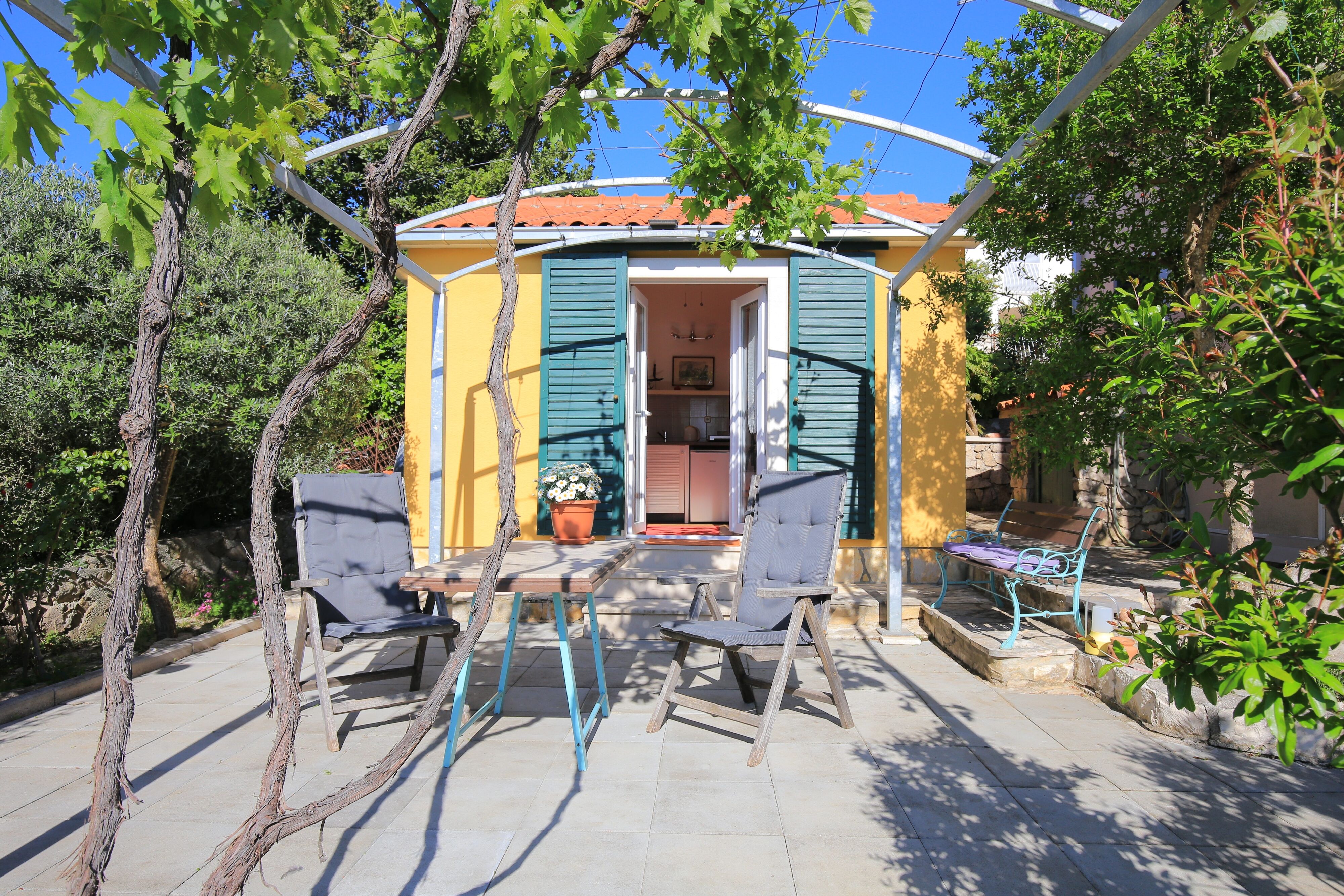 Apartmanok Parkolóhellyel Splitska, Brac - 17023 Splitska