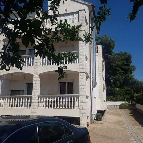 Apartmanok Parkolóhellyel Okrug Gornji, Ciovo - 17032 Okrug Gornji  2