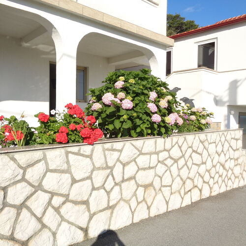 Apartmanok Parkolóhellyel Lopar, Rab - 17103 Lopar  2