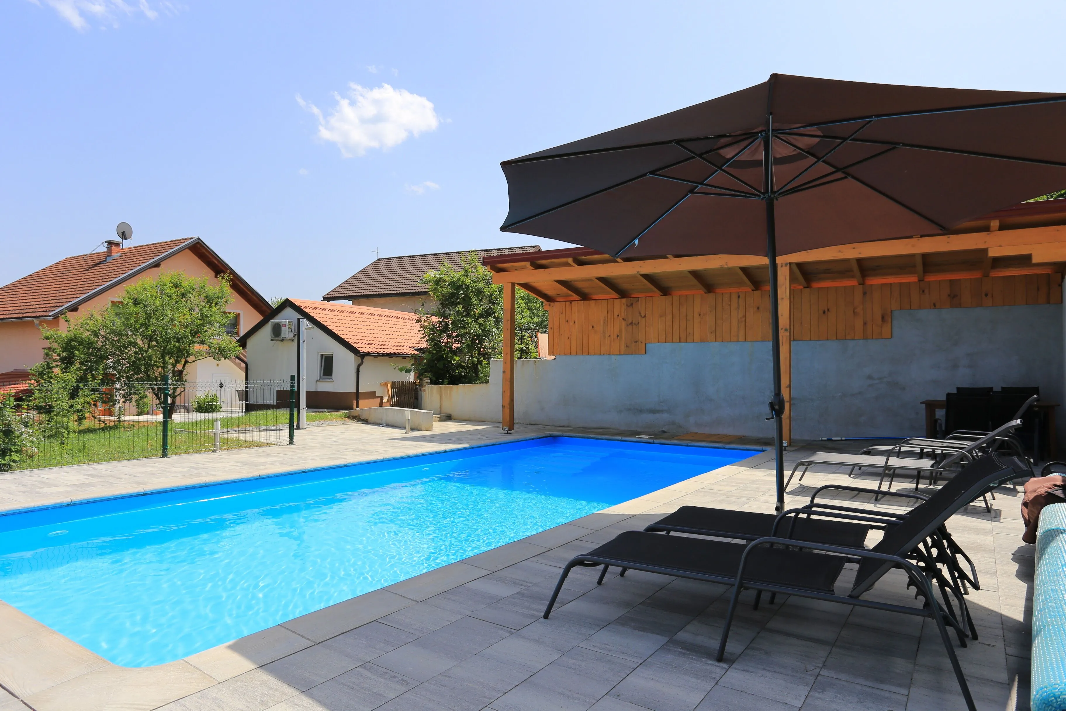 Apartments And Rooms With A Swimming Pool Grabovac, Plitvice - 17531 Grabovac