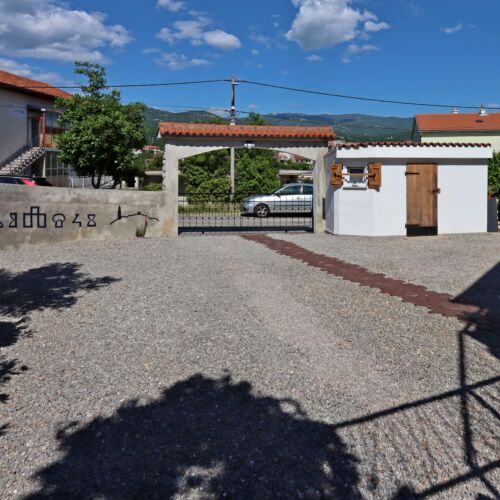 Nyaralóház Parkolóhellyel Novi Vinodolski - 17533  3