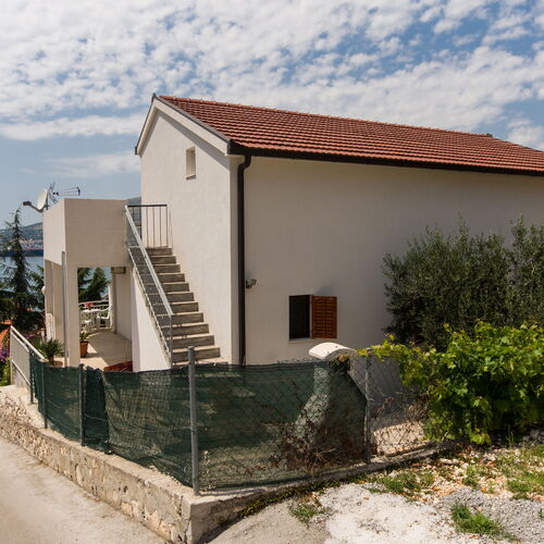 Apartmanok Parkolóhellyel Trogir - 17609  2