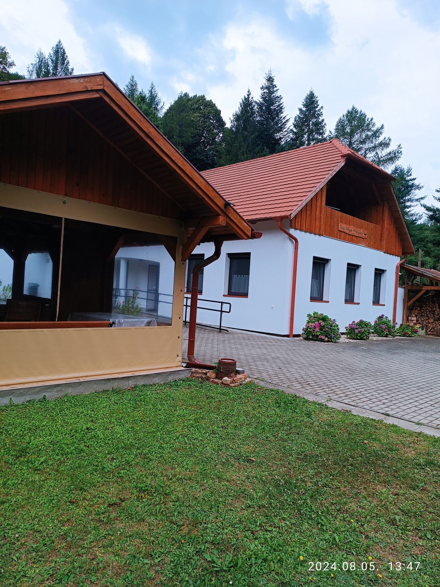 HutaVölgye Vendégház Háromhuta