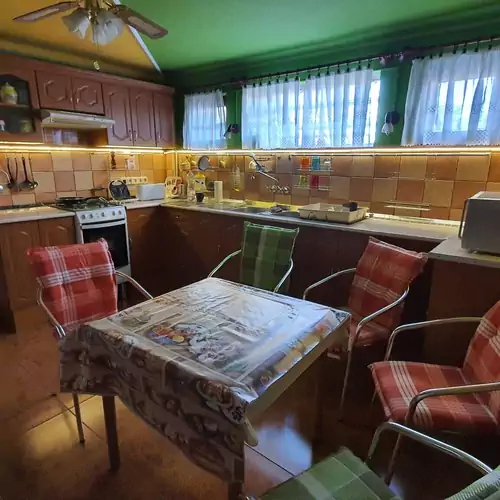 Családias Apartman Gyál 004 kép