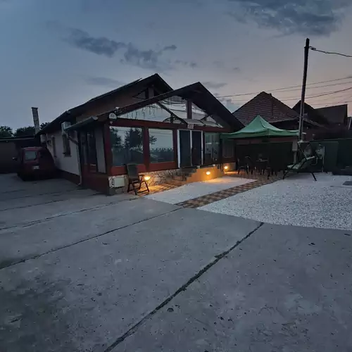 Családias Apartman Gyál 011 kép