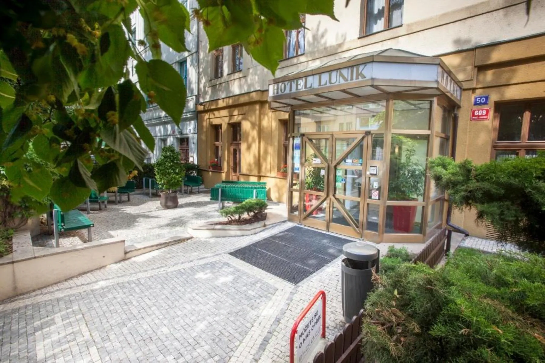 HOTEL LUNÍK Praha