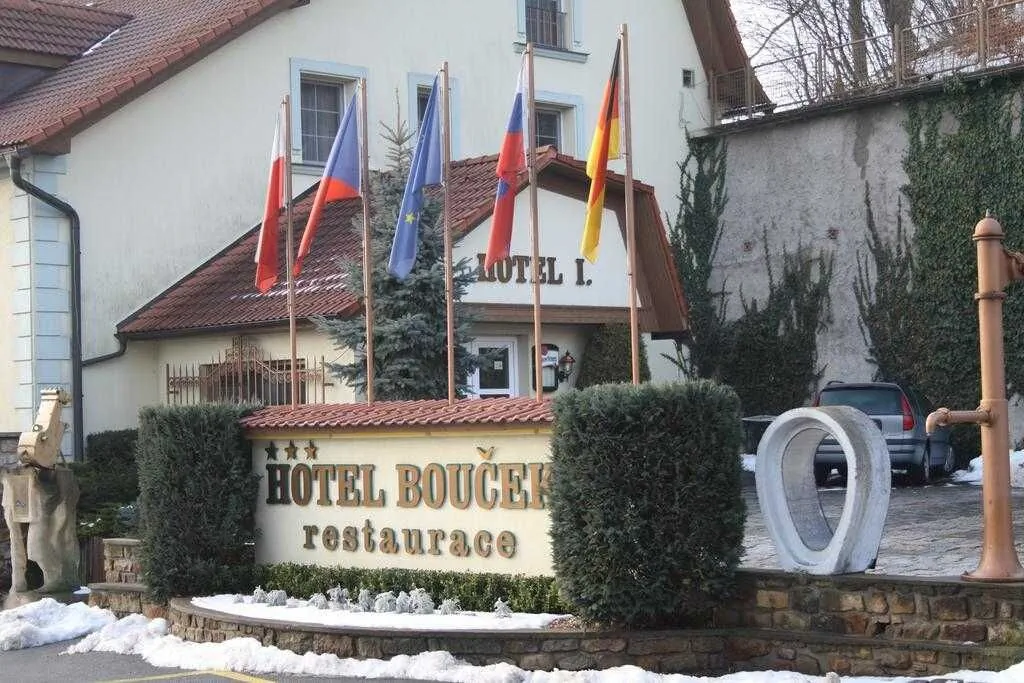 Hotel Bouček Mochov