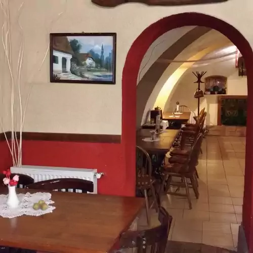 Hangonyi Pizzéria és Vendégház Hangony 055 kép