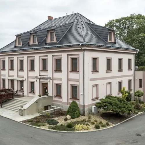 Hotel Z&aacute;meček Raspenava 