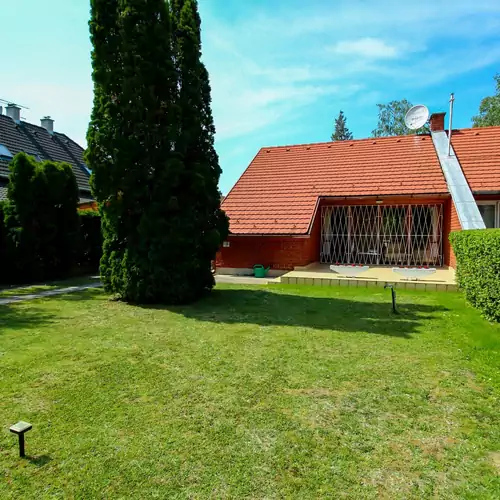 103 - Ikerfél Nyaraló Balatonszárszó 006 kép