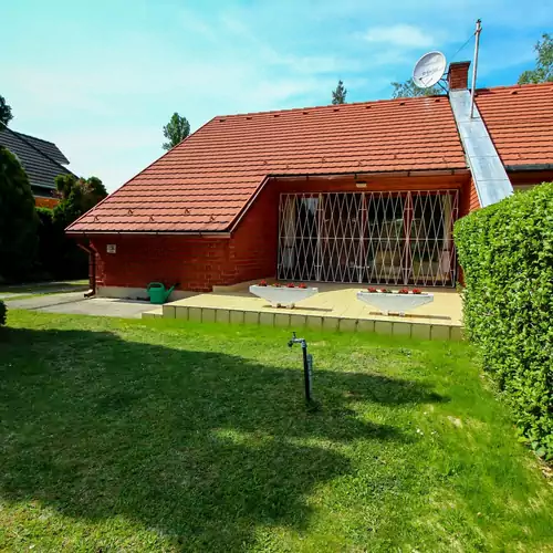 103 - Ikerfél Nyaraló Balatonszárszó 007 kép