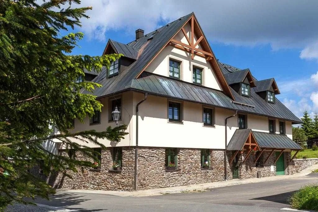 Penzion a Apartmány Houda Bouda Boží Dar