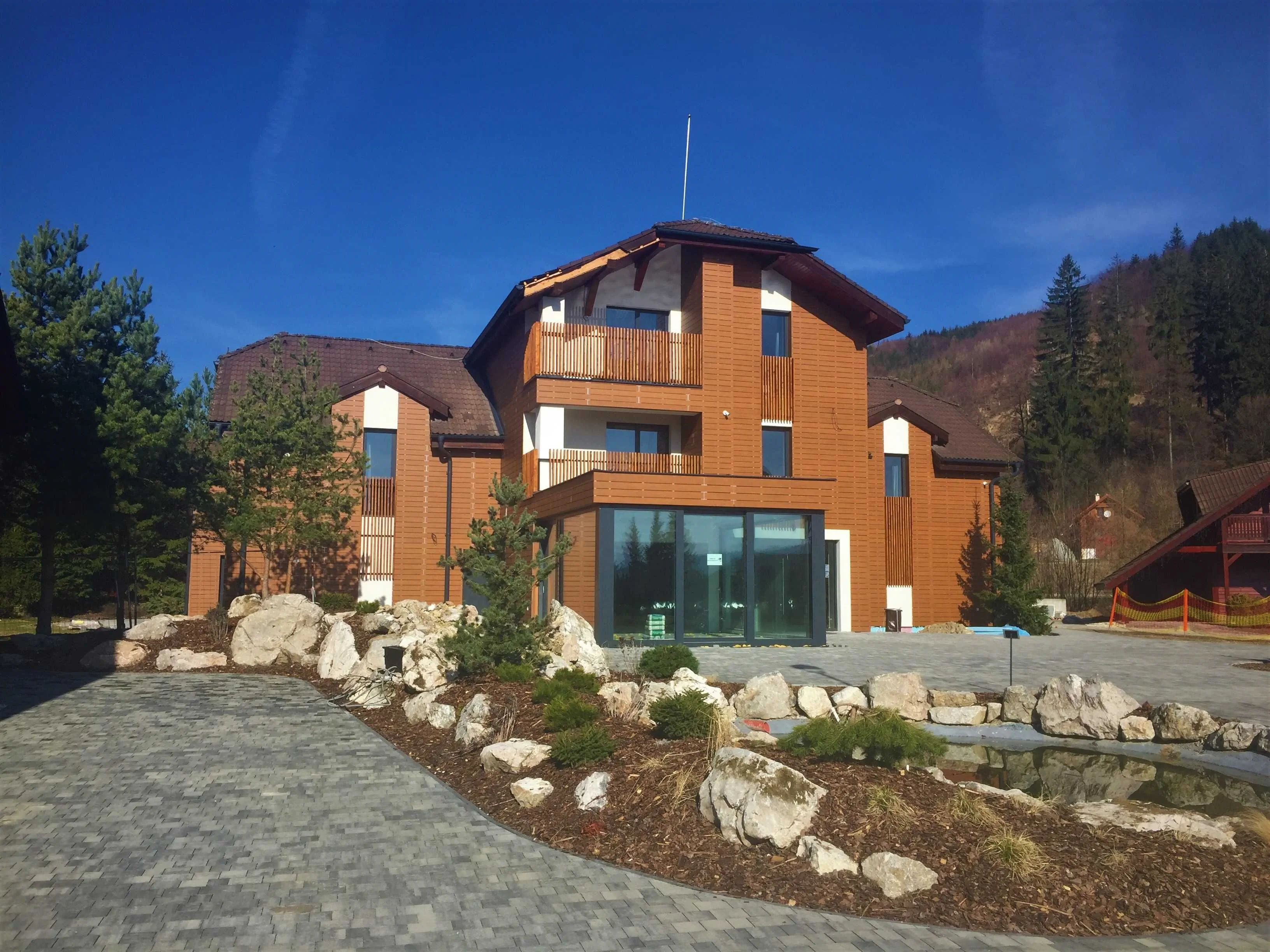 Penzión DEER Valča