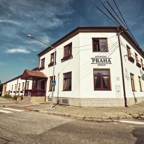 Restaurace a Penzion Praha Dolní Dunajovice