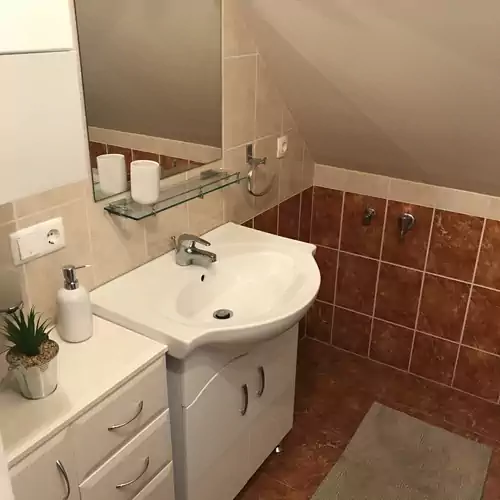 Kert Apartman Cserkeszőlő 004 kép