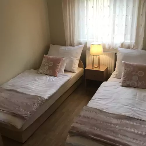 Kert Apartman Cserkeszőlő 013 kép