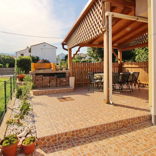 Apartman Bebek Baska  2