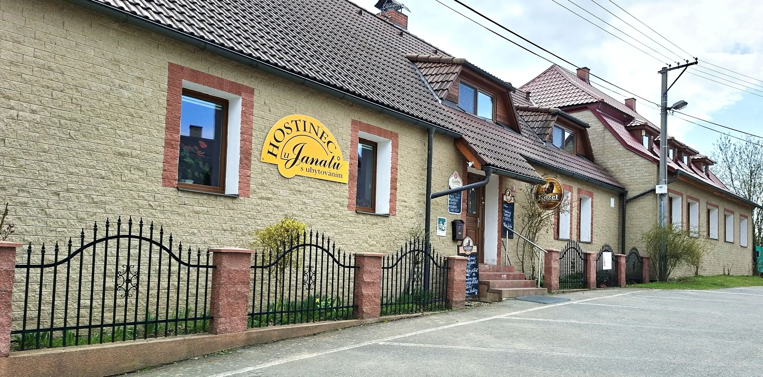 Hostinec U Janatů Čestín