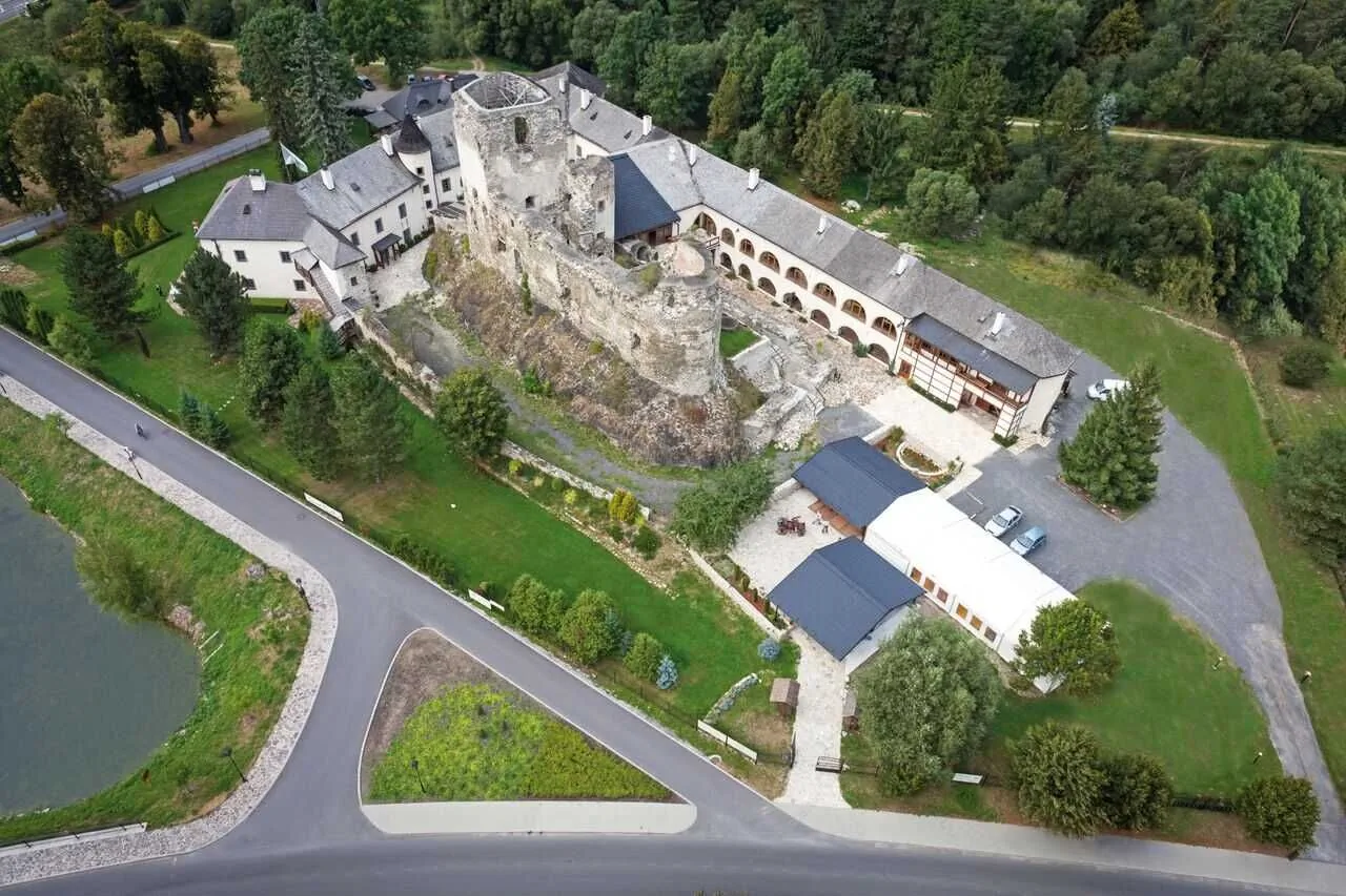 Chateau GrandCastle Liptovský Hrádok