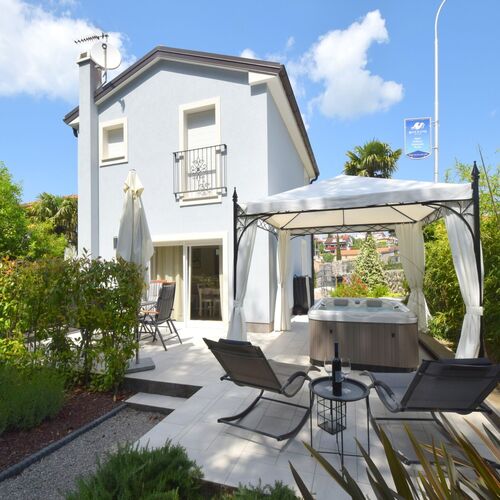 Holiday Home Andrea Malinska  2