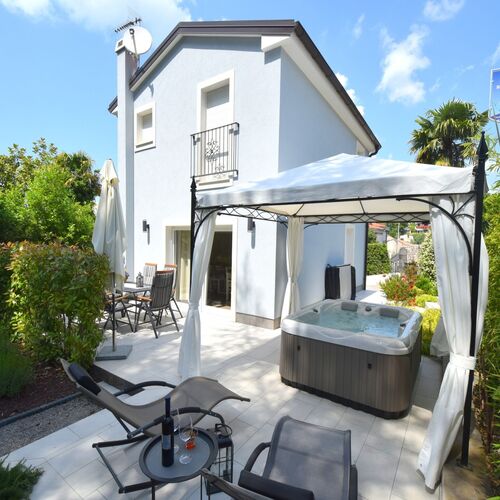 Holiday Home Andrea Malinska