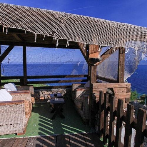 Robinson House Veritas Bol  3