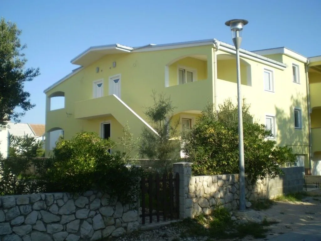 Apartments Cecilija Povljana