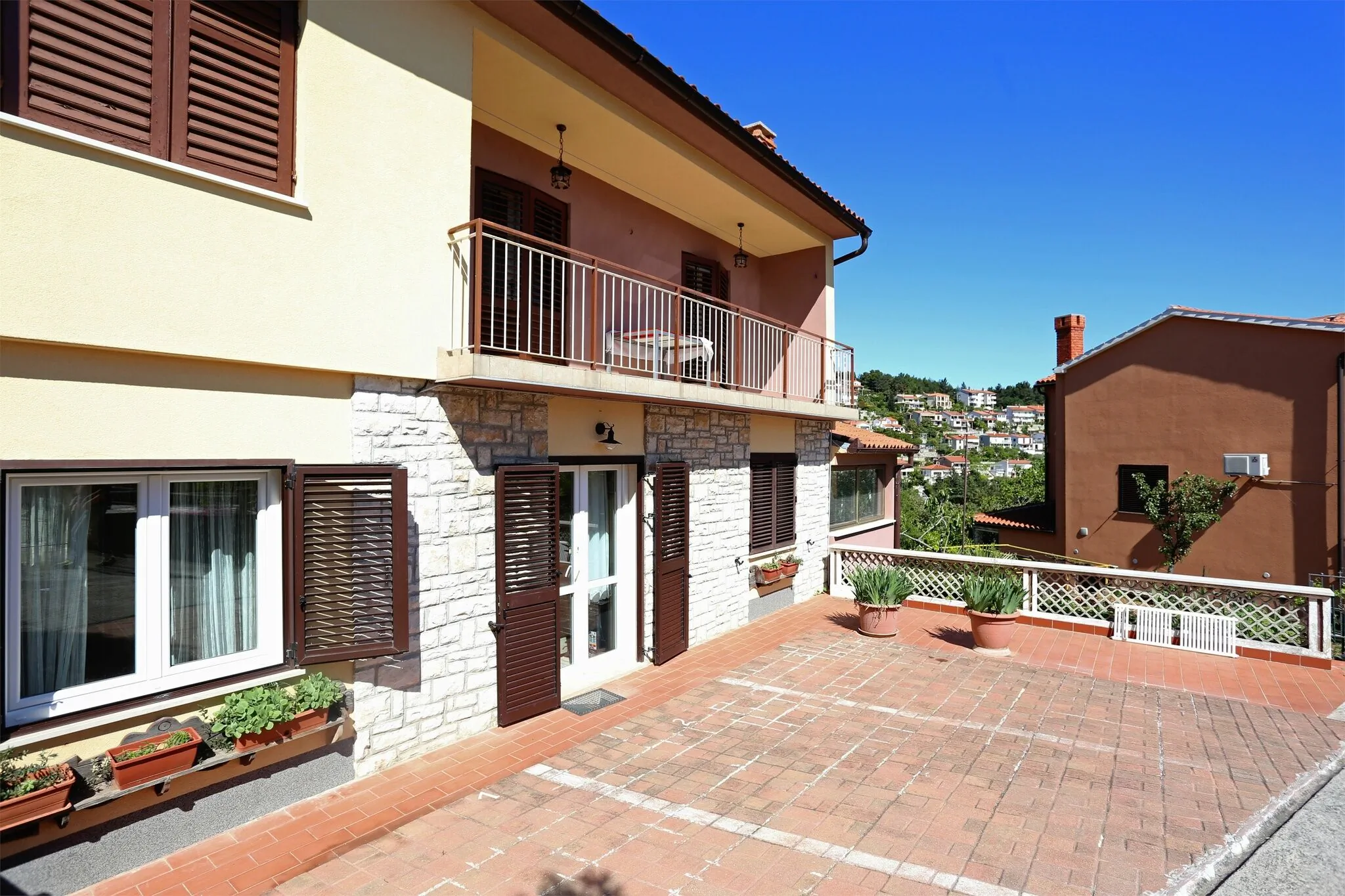 Apartment 837 Rabac