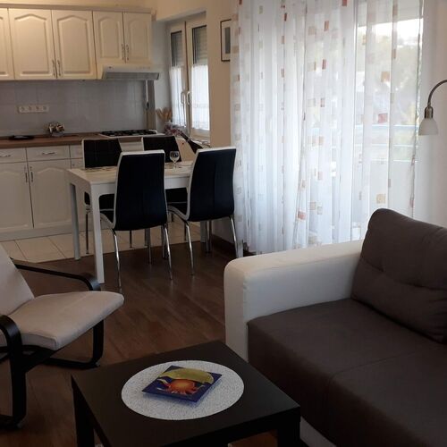 Zsuzsa Apartman Hévíz-Centrum Hévíz  3
