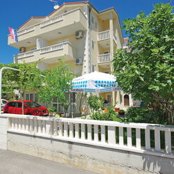 Apartmanok Parkolóhellyel Makarska - 14667
