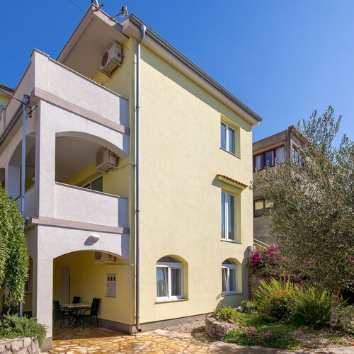 Apartmanok és Szobák Parkolóhellyel Kraljevica - 17589