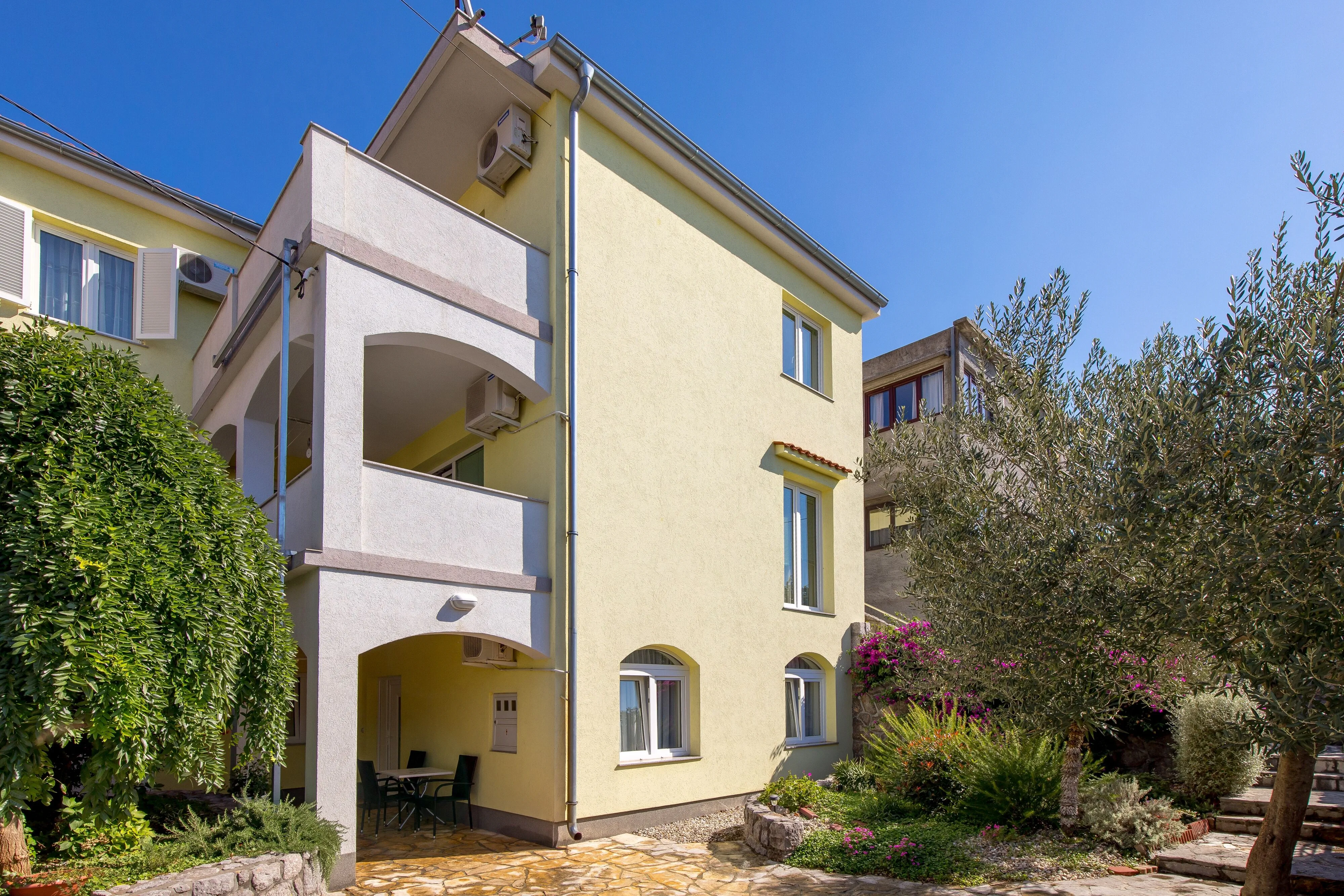 Apartments And Rooms With Parking Space Kraljevica - 17589