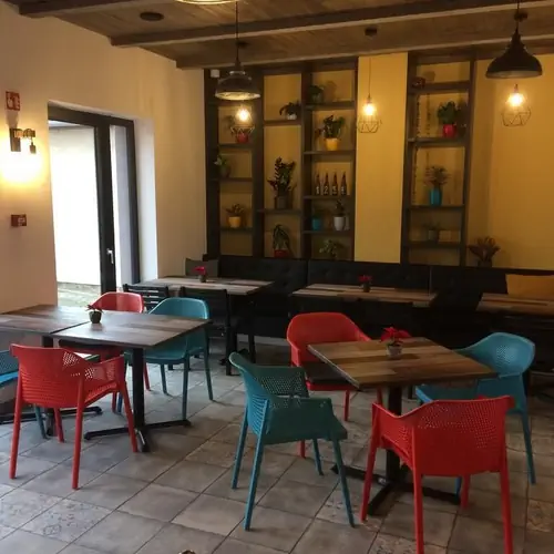 F&uuml;r Elise Bisztr&oacute;