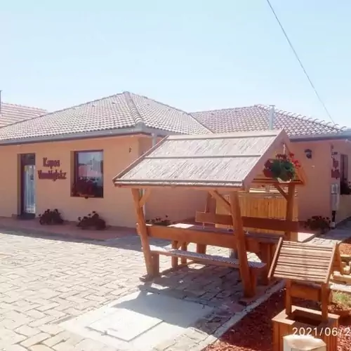 Kapos Vendégház Kaposújlak 001 kép