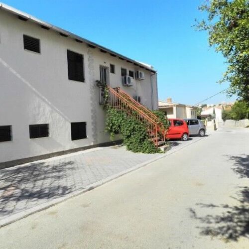 Apartments Bee Maja Okrug Gornji  2