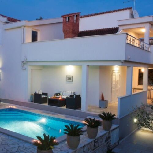 Villa Doris Okrug Gornji  3