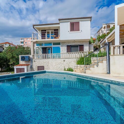 Villa Damjan Okrug Gornji  4