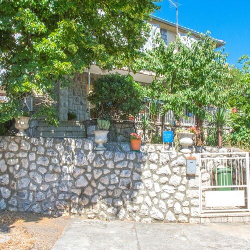 Apartment Leo nona Novi Vinodolski