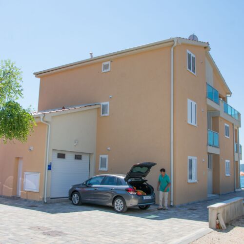 Apartments Citrine on the beach Biograd  3